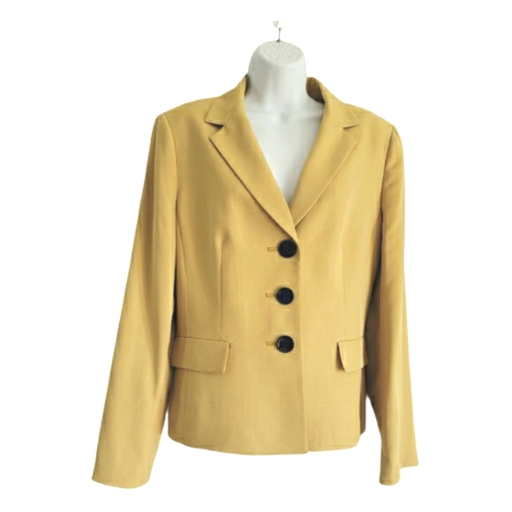 NWOT.  Le Suit Long Sleeve Jacket Blazer 12